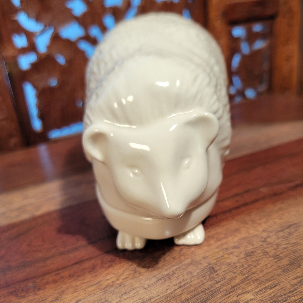 NWT Anthropologie Nathalie Lete Marais Hedgehog Butter Dish